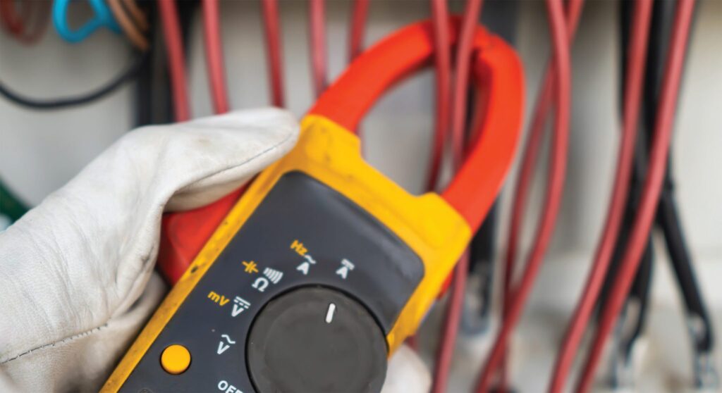 Measuring High AC/DC Current Accurately and Safely